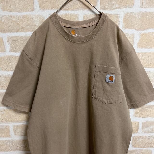 carhartt(カーハート)のcarhartt カーハート Tシャツ ポケット ベージュ ワンポイントロゴ メンズのトップス(Tシャツ/カットソー(半袖/袖なし))の商品写真