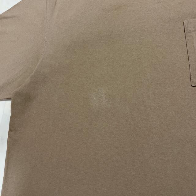 carhartt(カーハート)のcarhartt カーハート Tシャツ ポケット ベージュ ワンポイントロゴ メンズのトップス(Tシャツ/カットソー(半袖/袖なし))の商品写真
