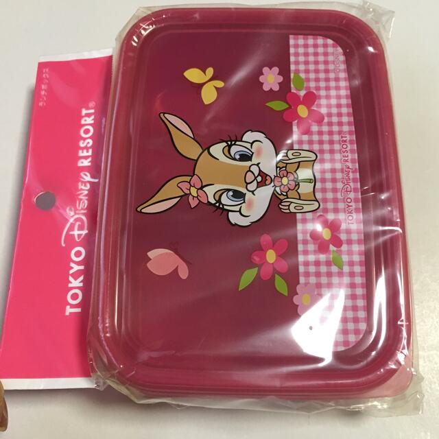 Disney(ディズニー)のミス・バニー　ランチボックス インテリア/住まい/日用品のキッチン/食器(弁当用品)の商品写真