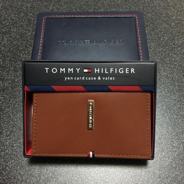 TOMMY HILFIGER(トミーヒルフィガー)のカードケース レディースのファッション小物(名刺入れ/定期入れ)の商品写真