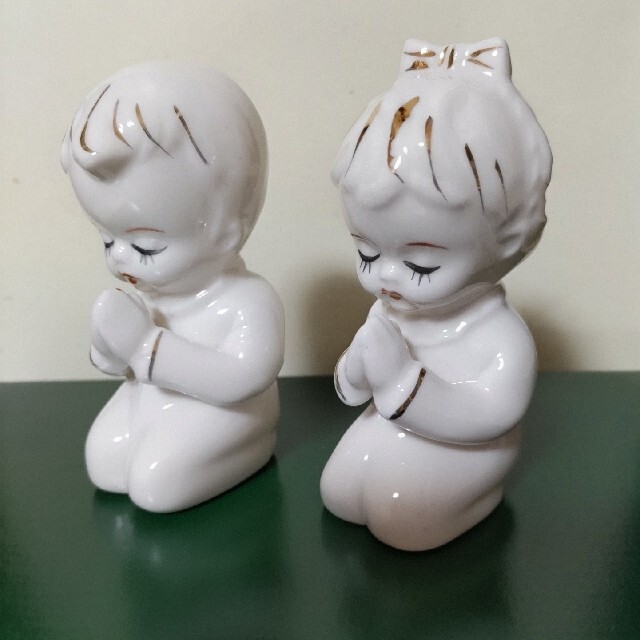 陶器 人形 祈り 男の子 女の子の通販 by tosyomae0265's shop 陶器 人形 祈り 男の子 女の子の通販 by tosyomae0265's shop