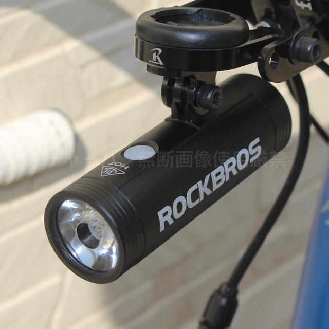 【800ルーメン】ロードバイク クロスバイク ライト バッテリー 長持ち スポーツ/アウトドアの自転車(パーツ)の商品写真