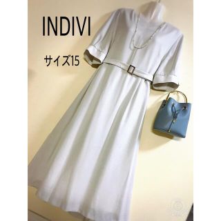 インディヴィ(INDIVI)のINDIVI 大きいサイズ15号ロングワンピース　美品(ロングワンピース/マキシワンピース)