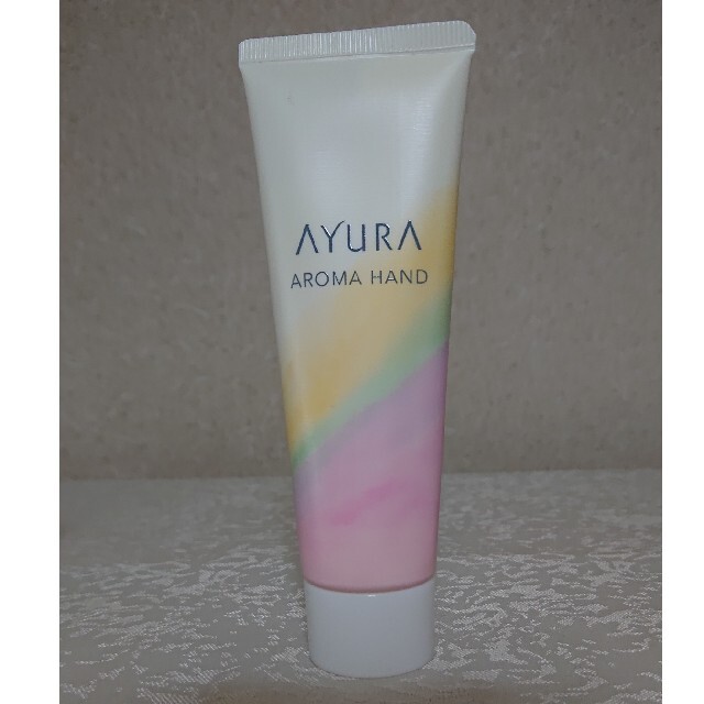 AYURA(アユーラ)のアユーラ アロマハンド ハンドクリーム 50g コスメ/美容のボディケア(ハンドクリーム)の商品写真