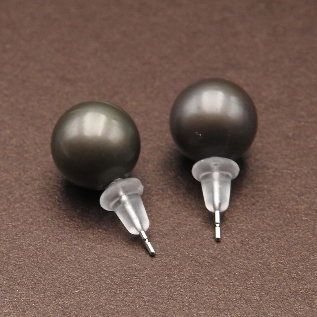 未使用品】K14WG ピアス 黒蝶 真珠 パール 10mm 天然 - ピアス