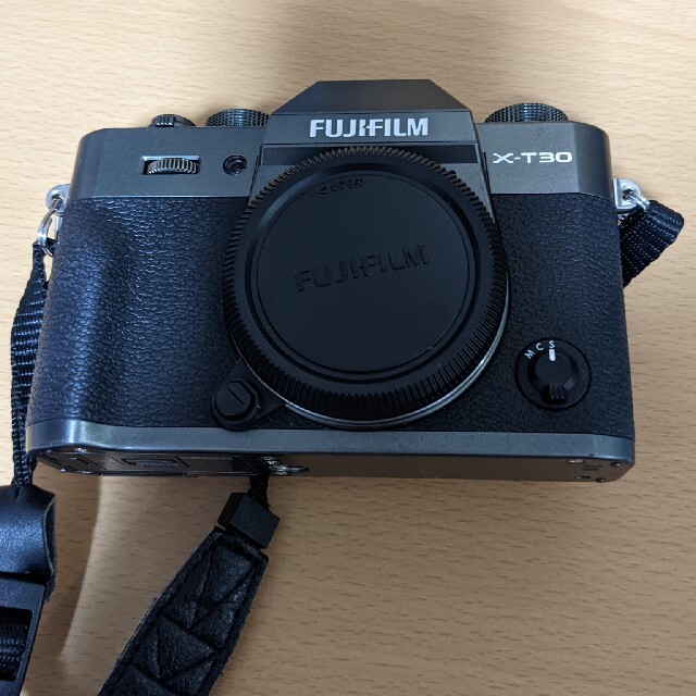 【値下げしました】FUJIFILM X-T30ボディ