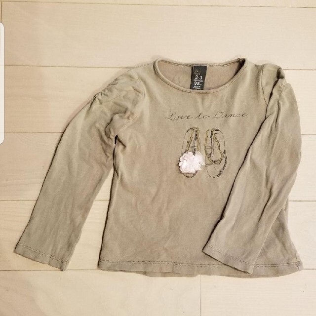 ZARA KIDS(ザラキッズ)のZARAKIDS 長袖カットソー バレーシューズ キッズ/ベビー/マタニティのキッズ服女の子用(90cm~)(Tシャツ/カットソー)の商品写真