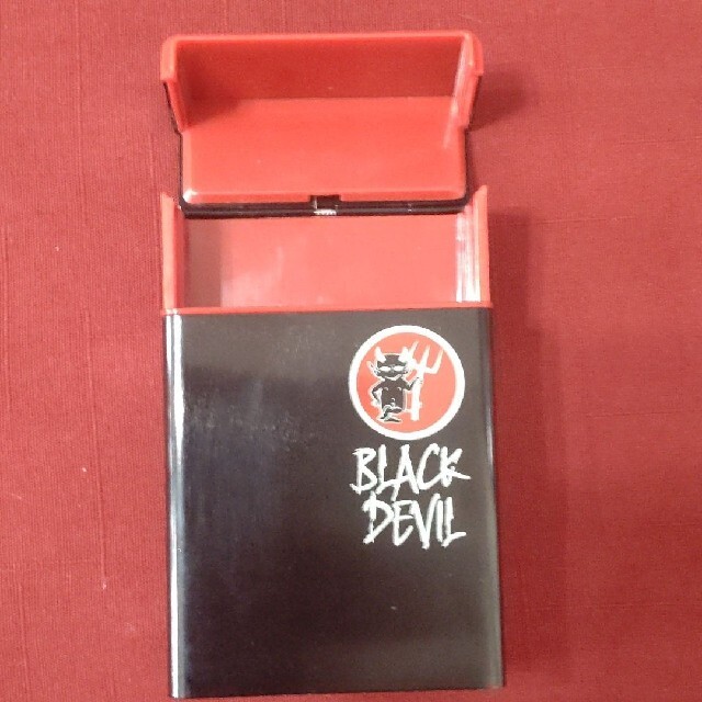 BLACK　DEVIL　タバコケース2個 メンズのメンズ その他(その他)の商品写真