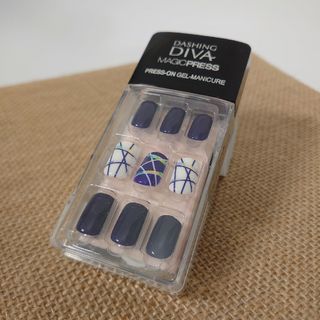 DASHING DIVA(ダッシングディバ)の【新品】DASHING DIVA MAGICPRESS コスメ/美容のネイル(つけ爪/ネイルチップ)の商品写真