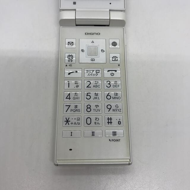 美品 SoftBank 701KC KYOCERA re7e7tn スマホ/家電/カメラのスマートフォン/携帯電話(携帯電話本体)の商品写真