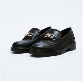 ザラ(ZARA)の【美品】ZARA ザラ レザー ローファー(ローファー/革靴)