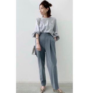 アパルトモンドゥーズィエムクラス(L'Appartement DEUXIEME CLASSE)のL'Appartement C/NGahter Blouse グレー　美品(シャツ/ブラウス(長袖/七分))