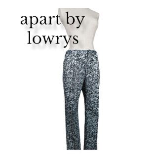 アパートバイローリーズ(apart by lowrys)のapart by lowrys　スラックス パンツ L　日本製　グレー、BK系(カジュアルパンツ)