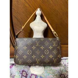 ルイヴィトン(LOUIS VUITTON)のルイヴィトンポーチ 週末お値下け価格(ポーチ)