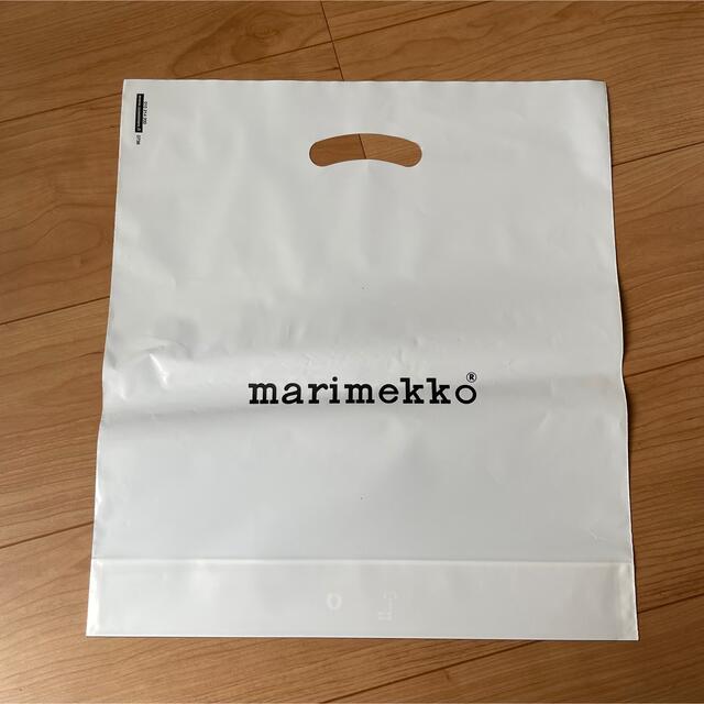 marimekko(マリメッコ)のマリメッコ ビニール ショップ袋 ショッパー 白黒 9枚 レディースのバッグ(ショップ袋)の商品写真