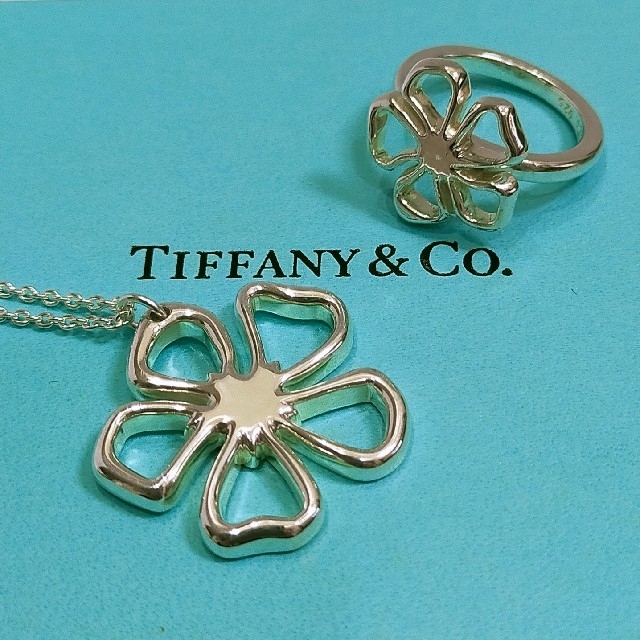 Tiffany & Co.(ティファニー)のティファニー　デイジーフラワーネックレス レディースのアクセサリー(ネックレス)の商品写真