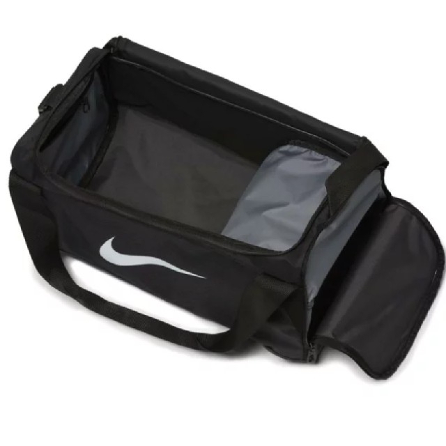 NIKE(ナイキ)の新品未使用　NIKE　ボストンバッグ　40L　ブラック メンズのバッグ(ボストンバッグ)の商品写真