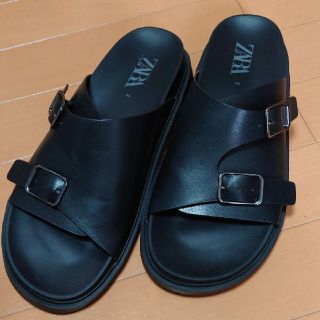 ザラ サンダル(メンズ)の通販 74点 | ZARAのメンズを買うならラクマ