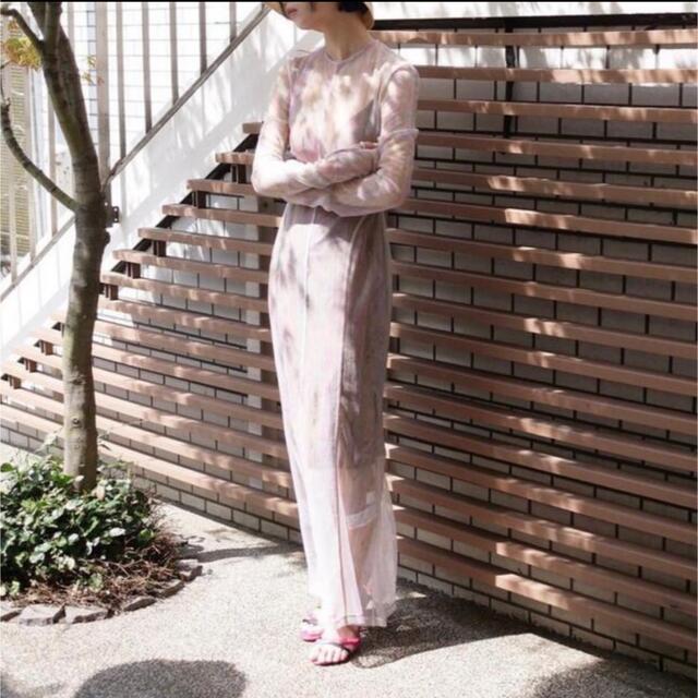 mame(マメ)の　Marble Print Sheer Jersey Dress  pink レディースのワンピース(ロングワンピース/マキシワンピース)の商品写真