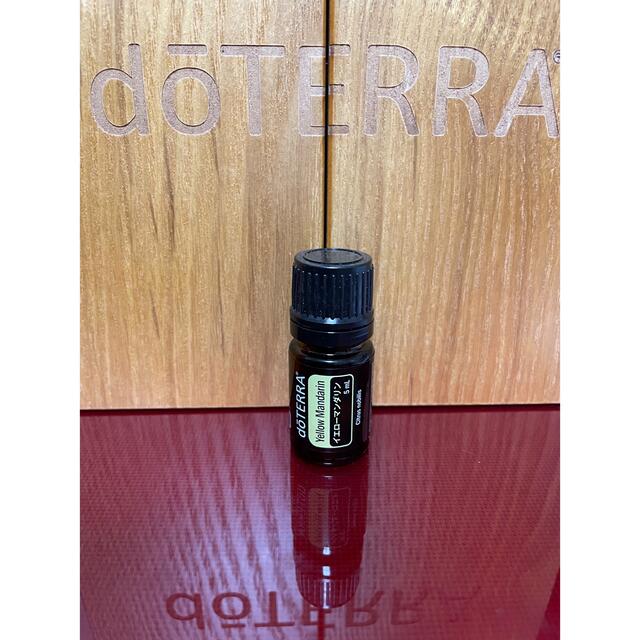 doTERRA ドテラ イエローマンダリン5ml コスメ/美容のリラクゼーション(エッセンシャルオイル(精油))の商品写真
