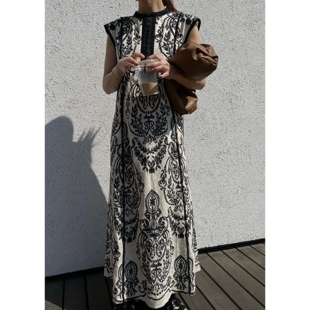 アメリヴィンテージ　DAMASK EMBROIDERY LINEN DRESS