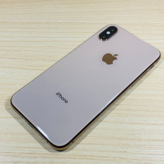 588 iPhoneXS 256GB SIMフリー