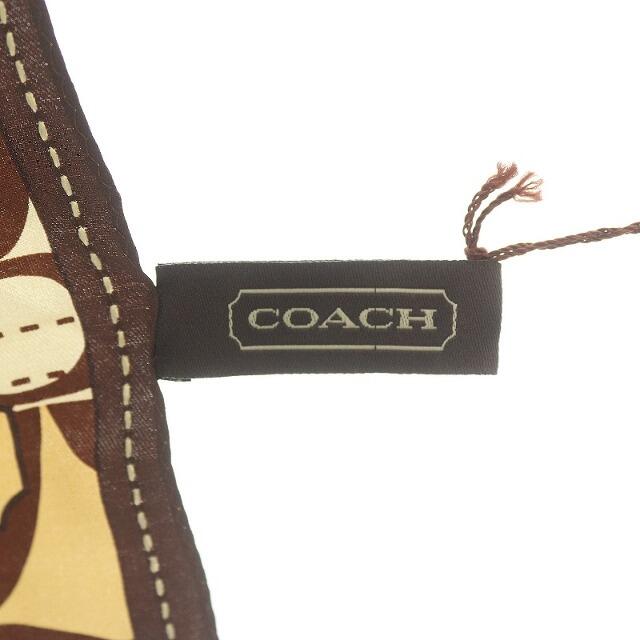 COACH(コーチ)のコーチ シグネチャー スカーフ チーフ 絹 シルク 茶色 ブラウン ベージュ レディースのファッション小物(バンダナ/スカーフ)の商品写真