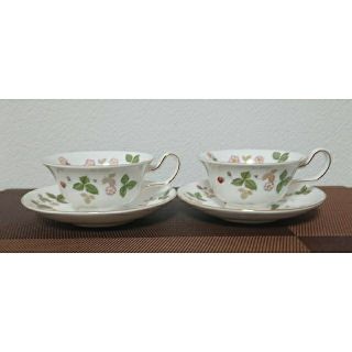 ウェッジウッド(WEDGWOOD)のウェッジウッド・ワイルドストロベリー ティーカップ&ソーサーペア(食器)