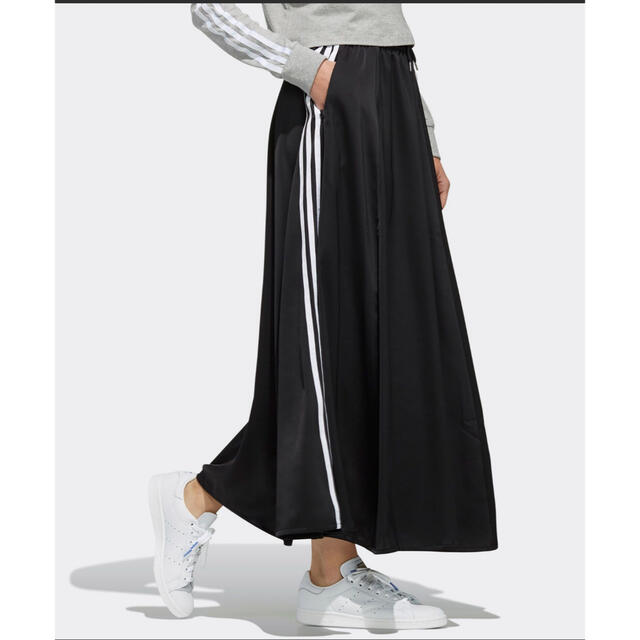adidas(アディダス)のロング サテン スカート [LONG SATIN SKIRT] アディダス レディースのスカート(ロングスカート)の商品写真