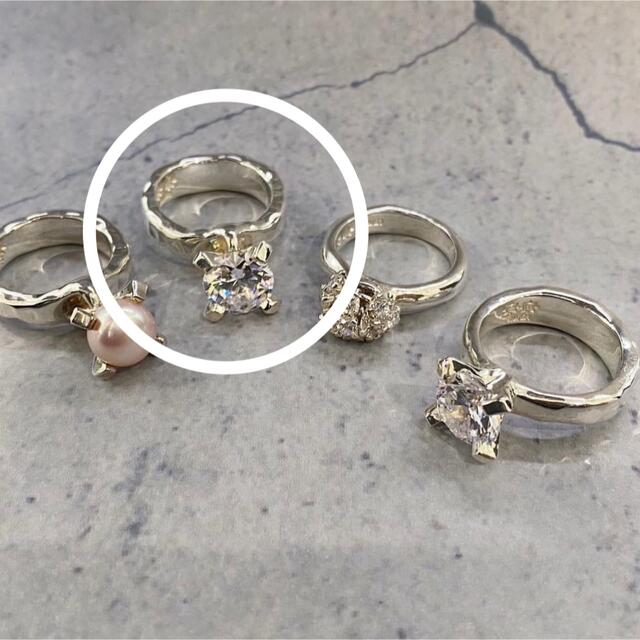 e.m.(イーエム)のe.m.揺れるジルコニアリング レディースのアクセサリー(リング(指輪))の商品写真