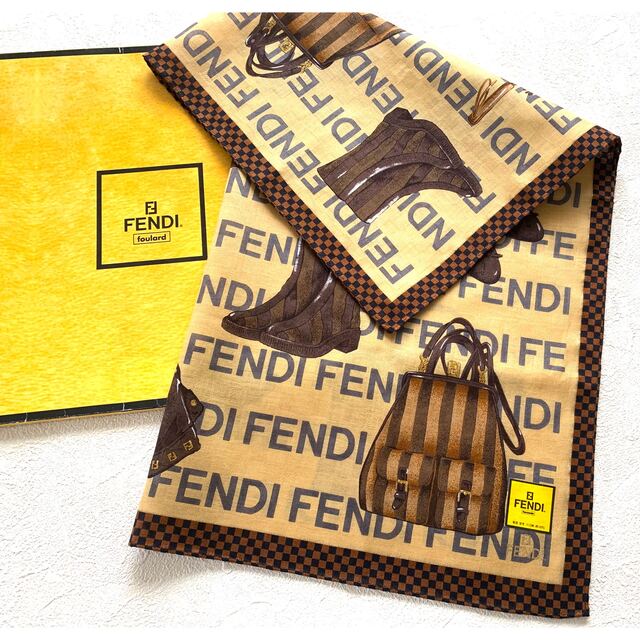 FENDI - 専用☆フェンディハンカチ3枚☆新品未使用☆ケース付の通販 by ...