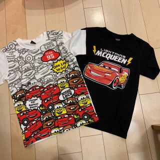 ディズニー(Disney)の⭐︎新品　カーズ　ディズニー　Tシャツ 2枚セット　ホワイト　ブラック　130(Tシャツ/カットソー)