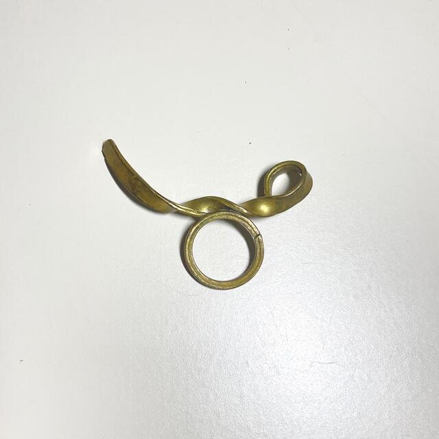 H.P.FRANCE(アッシュペーフランス)の真鍮　リング　リボン型　ヴィンテージ　指輪 レディースのアクセサリー(リング(指輪))の商品写真