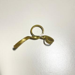 アッシュペーフランス(H.P.FRANCE)の真鍮　リング　リボン型　ヴィンテージ　指輪(リング(指輪))