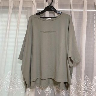 ハニーズ(HONEYS)の【新品】ハニーズゆったりTシャツ くすみグリーンL(Tシャツ(半袖/袖なし))