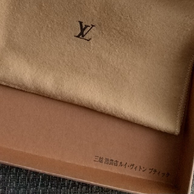 LOUIS VUITTON(ルイヴィトン)のルイヴィトン★エナメル財布 ヴェルニ レディースのファッション小物(財布)の商品写真