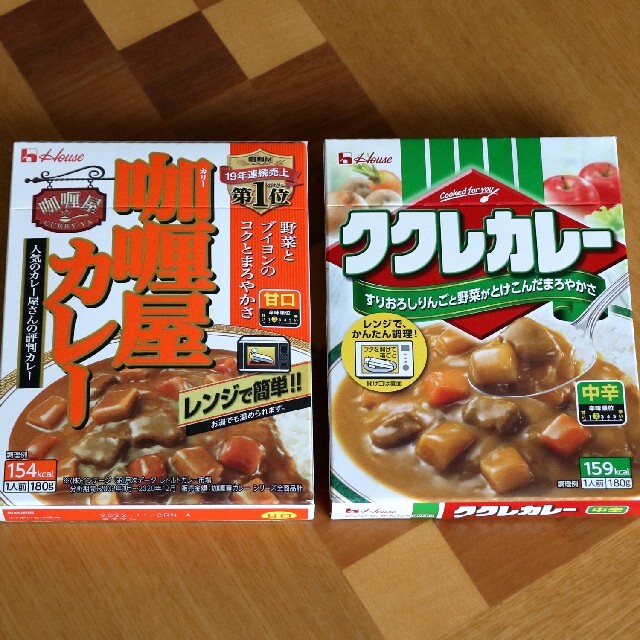 ハウス食品　takutaku's　咖喱屋カレー甘口◇ククレカレー中辛の通販　by　shop｜ハウスショクヒンならラクマ