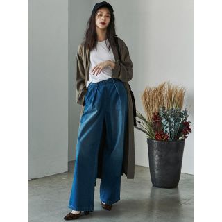 ムルーア(MURUA)の新品 MURUA タックワイドデニムパンツ(デニム/ジーンズ)