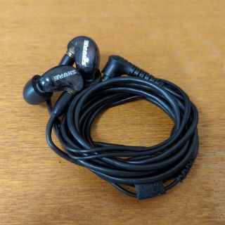 ケース付 SHURE シュア SE215 ブラック(ヘッドフォン/イヤフォン)