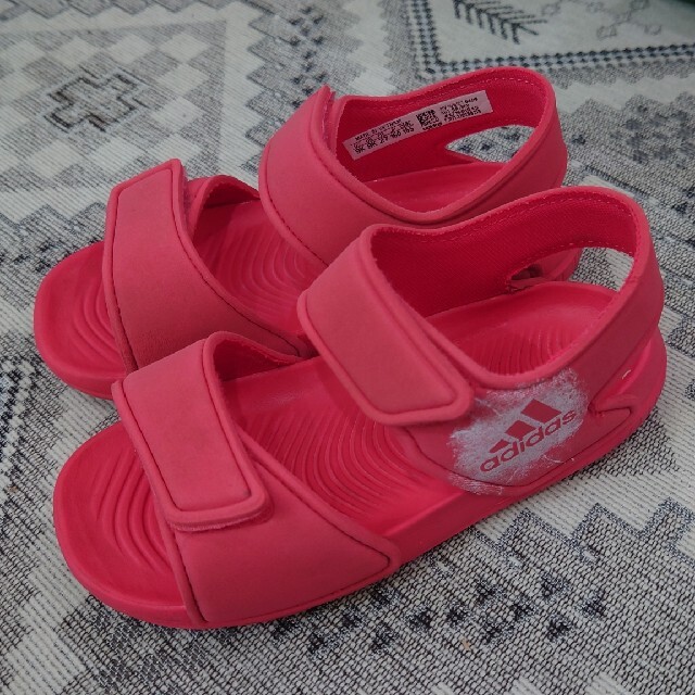 adidas(アディダス)の☆アディダス サンダル 16cm ピンク キッズ/ベビー/マタニティのキッズ靴/シューズ(15cm~)(サンダル)の商品写真