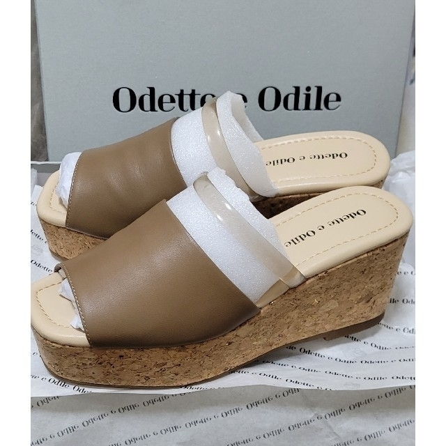 Odette e Odile - 👡Odette e Odile OFC PVC ベルトウェッジサンダルの