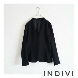 インディヴィ(INDIVI)の美品 INDIVI インディヴィ ノーカラージャケット 黒 38 薄手(ノーカラージャケット)