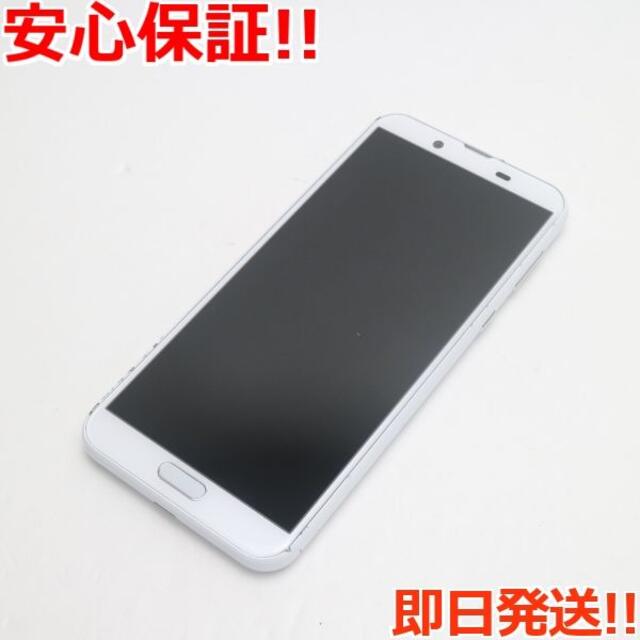 AQUOS(アクオス)の美品SH-01LAQUOSsense2シルキーホワイト スマホ/家電/カメラのスマートフォン/携帯電話(スマートフォン本体)の商品写真