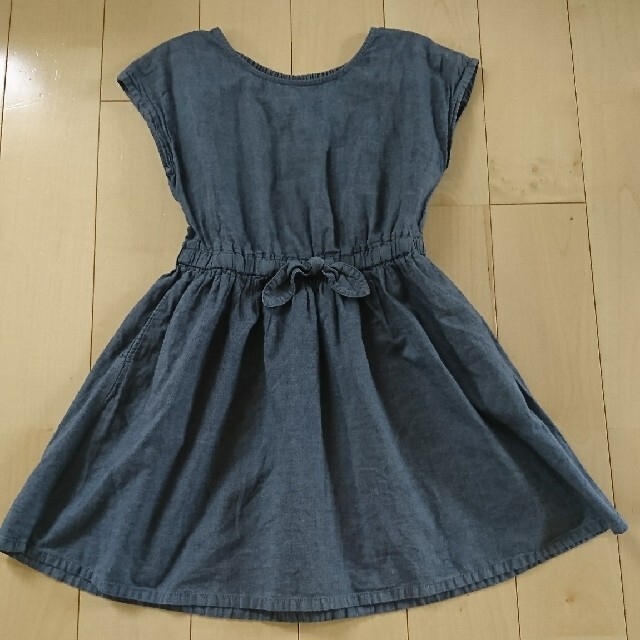 UNIQLO(ユニクロ)の【SALE】ユニクロ  半袖  ワンピース  110 キッズ/ベビー/マタニティのキッズ服女の子用(90cm~)(ワンピース)の商品写真