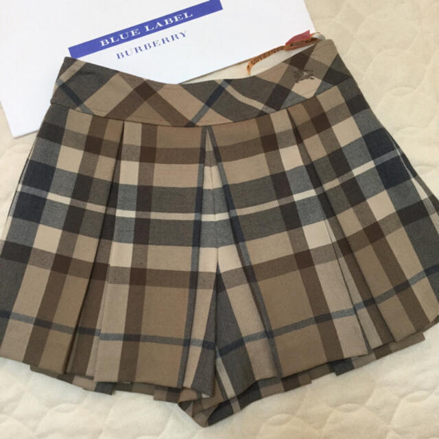 BURBERRY(バーバリー)の美品 バーバリー ブルーレーベル キュロット スカート パンツ クレストブリッジ レディースのパンツ(ショートパンツ)の商品写真