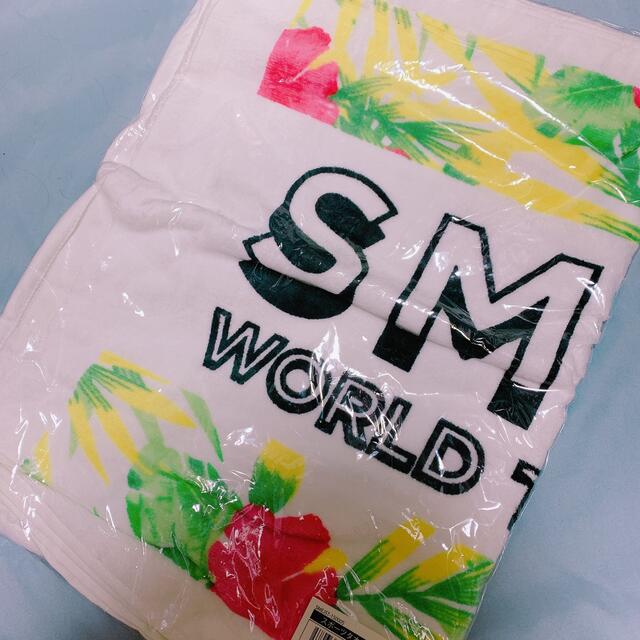 SHINee(シャイニー)のSMTOWN タオル エンタメ/ホビーのCD(K-POP/アジア)の商品写真