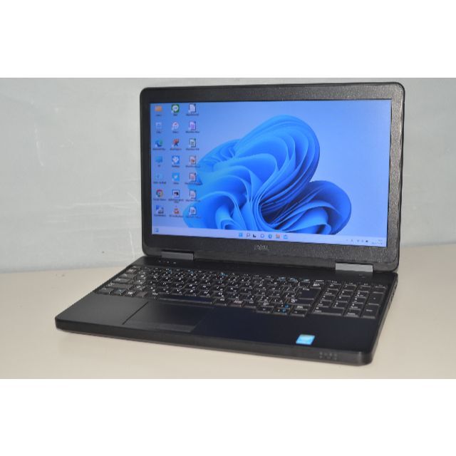 DELL E5540 i3-4030U/メモリ4GB/HDD500GB