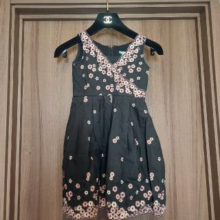 トッカ(TOCCA)のTOCCA　トッカ110㎝子供服刺繍ワンピース(ワンピース)