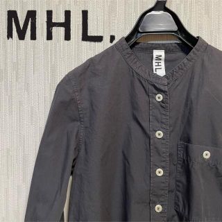 マーガレットハウエル(MARGARET HOWELL)のMHL エムエイチエル　バンドカラーシャツ　コットン　シャツ　ブラック　黒(シャツ/ブラウス(長袖/七分))