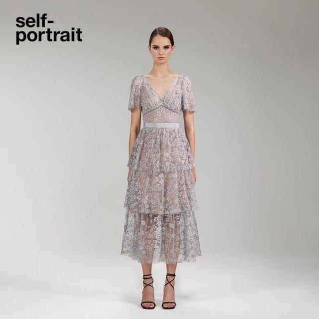 ❤️正規品Selfportrait22新作新品☆スパンコール ロングワンピース